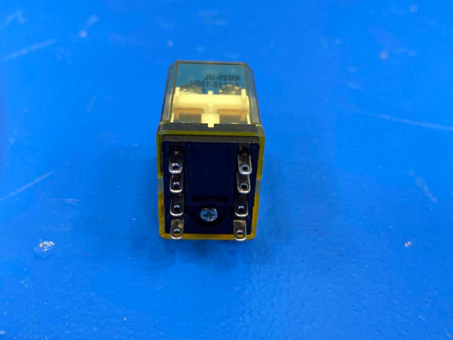 Idec Relays RM2S-UAC 120V General Purpose 