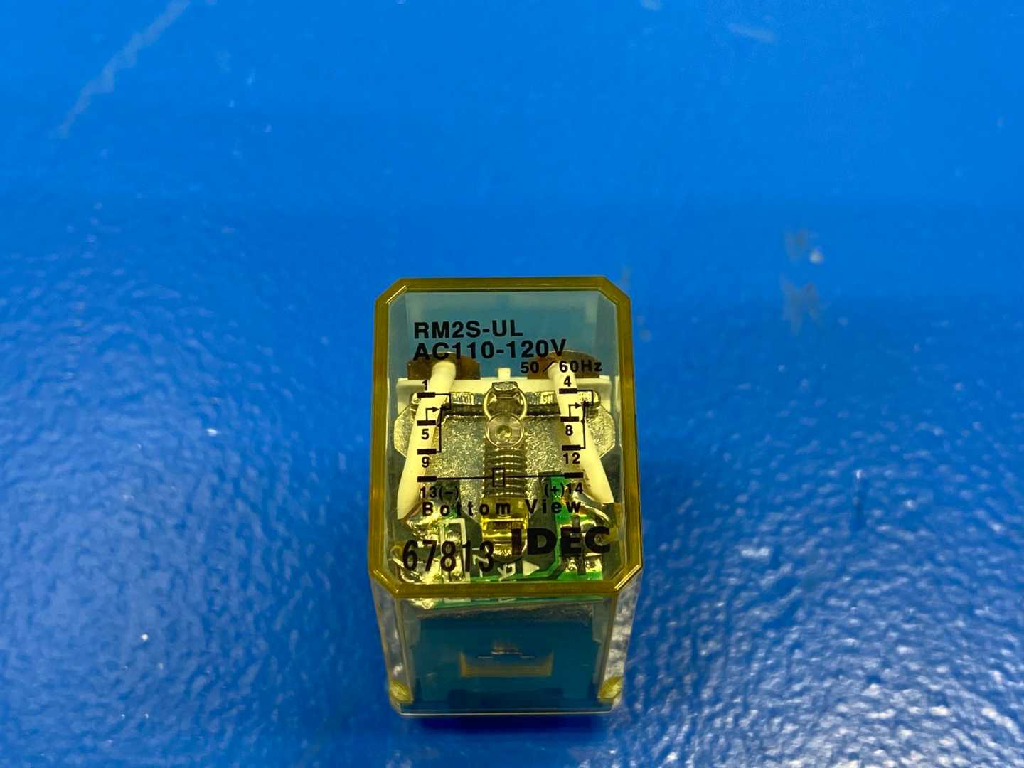 Idec Relays RM2S-UAC 120V General Purpose 