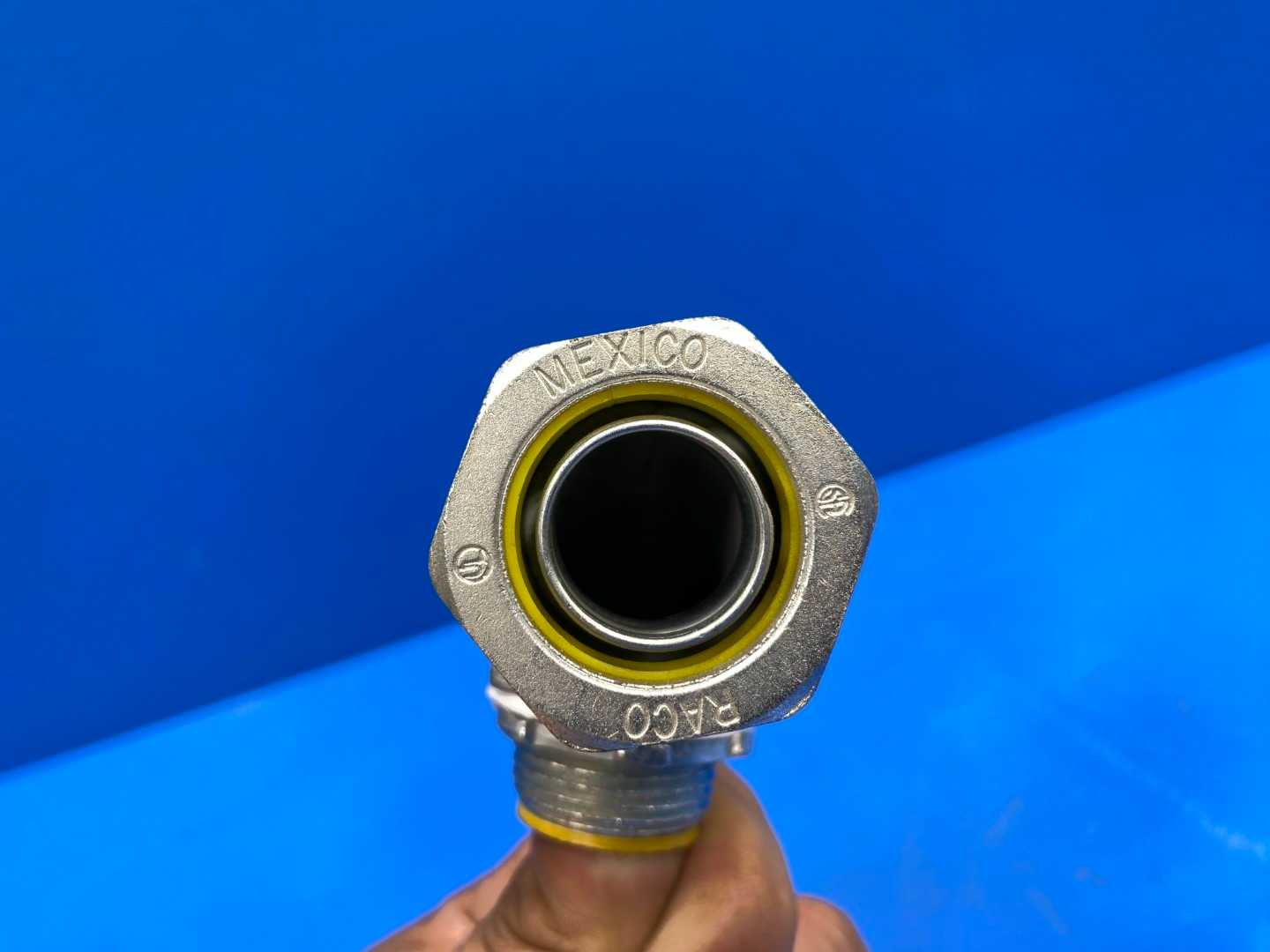 3/4 90 Degree Liquid Tight Connectors