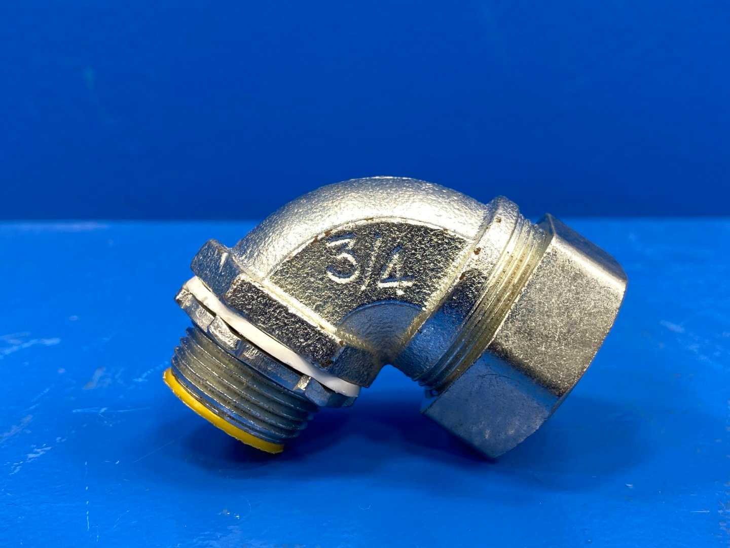 3/4 90 Degree Liquid Tight Connectors