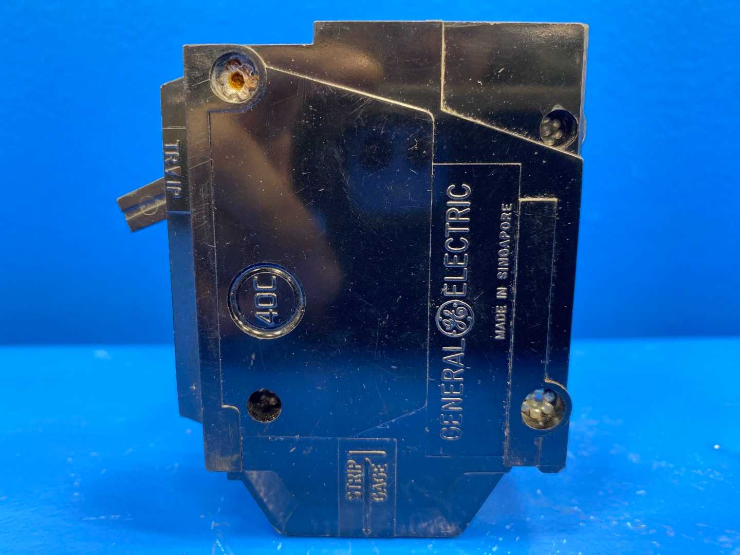 GE 20-Amp 1-Pole Standard Trip Circuit Breaker