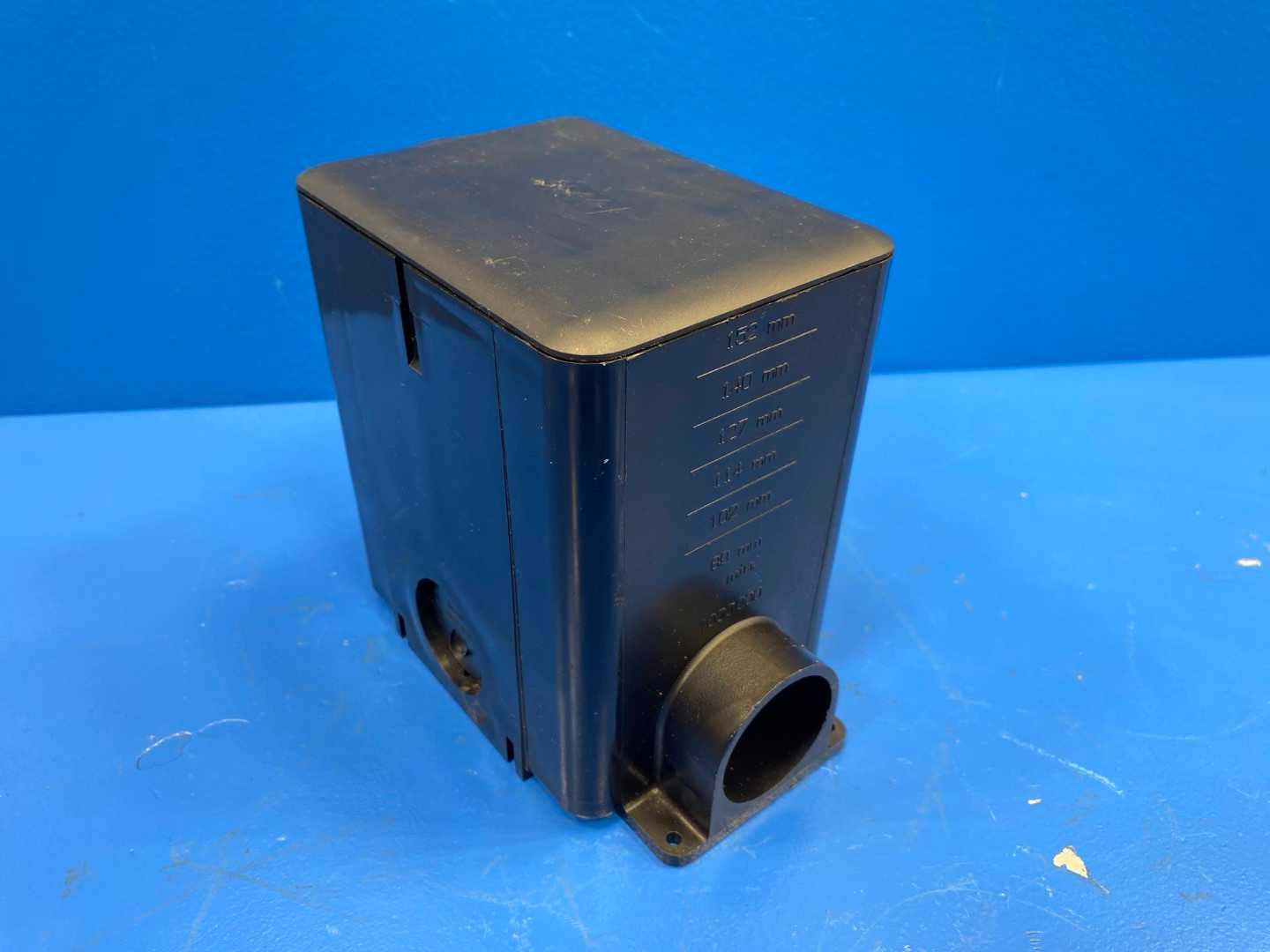  Modulink 880MP Series Non-Metallic Floor Box (Black)