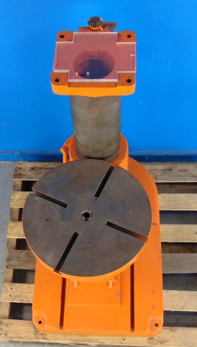 INDUSTRIAL DRILL PRESS BASE and table NEEDS REPAIR 