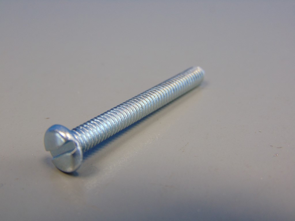 8-32 X 1 1/2  Oval Head Slotted Zinc Plated machine screw