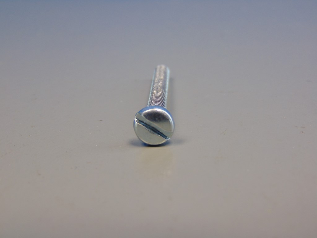 8-32 X 1 1/2  Oval Head Slotted Zinc Plated machine screw