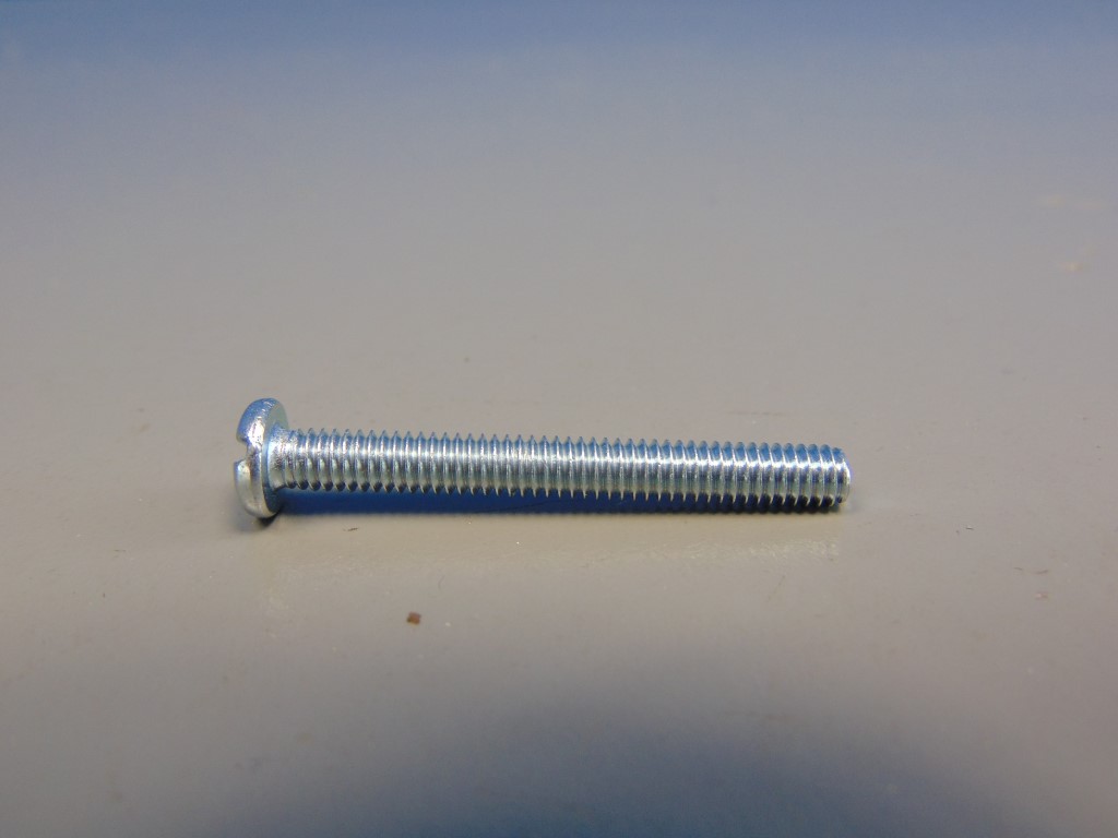 8-32 X 1 1/2  Oval Head Slotted Zinc Plated machine screw