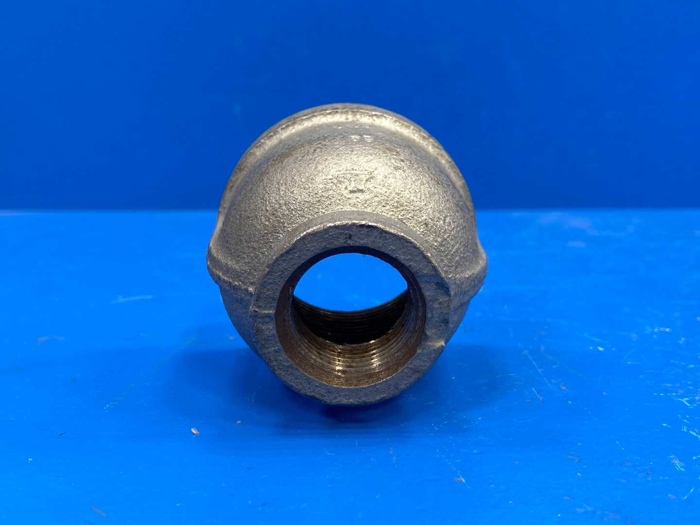 150lb Class 40 1-1/2" NPSC 3/4" NPSC Gal. Malleable Iron Reducer Coupling (66634