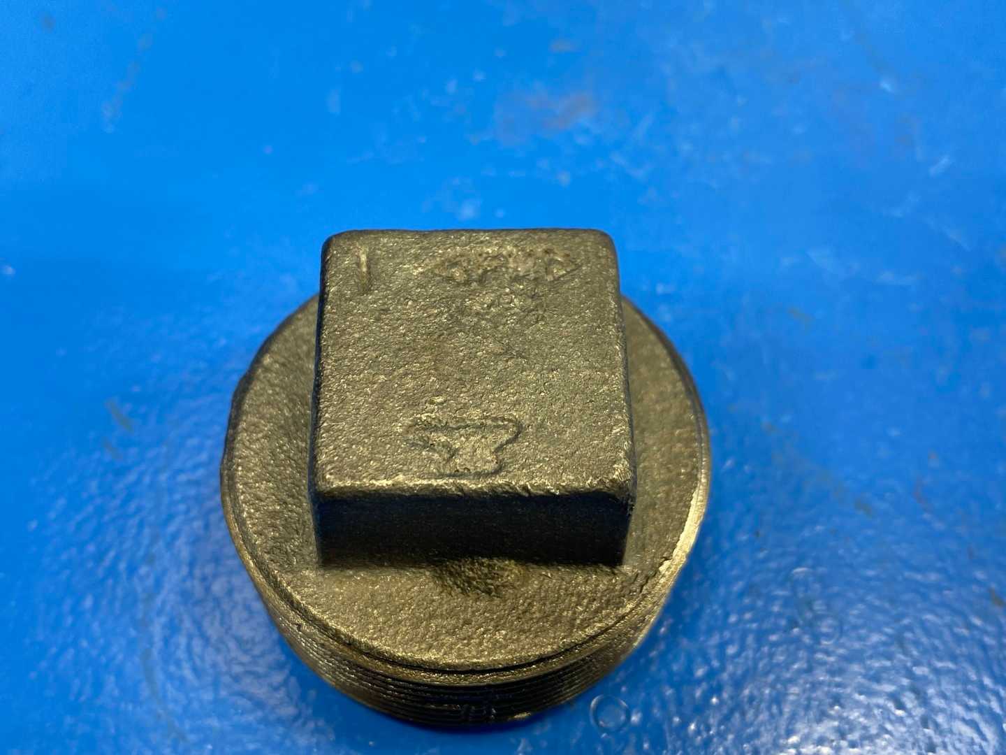 1-1/2" NPSC 300 lb Galvanized Cast Iron Square Solid Pipe Plug (66677)