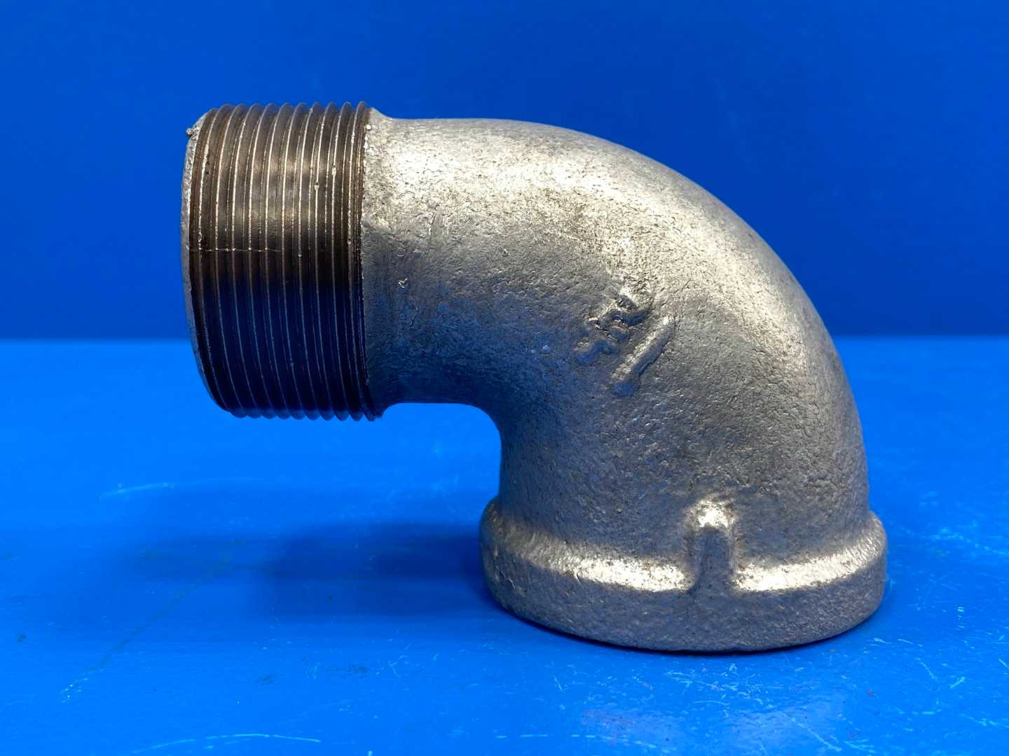 1-1/2" 90° 150 lb. Galvanized Malleable Iron Street Pipe Elbow (466535)