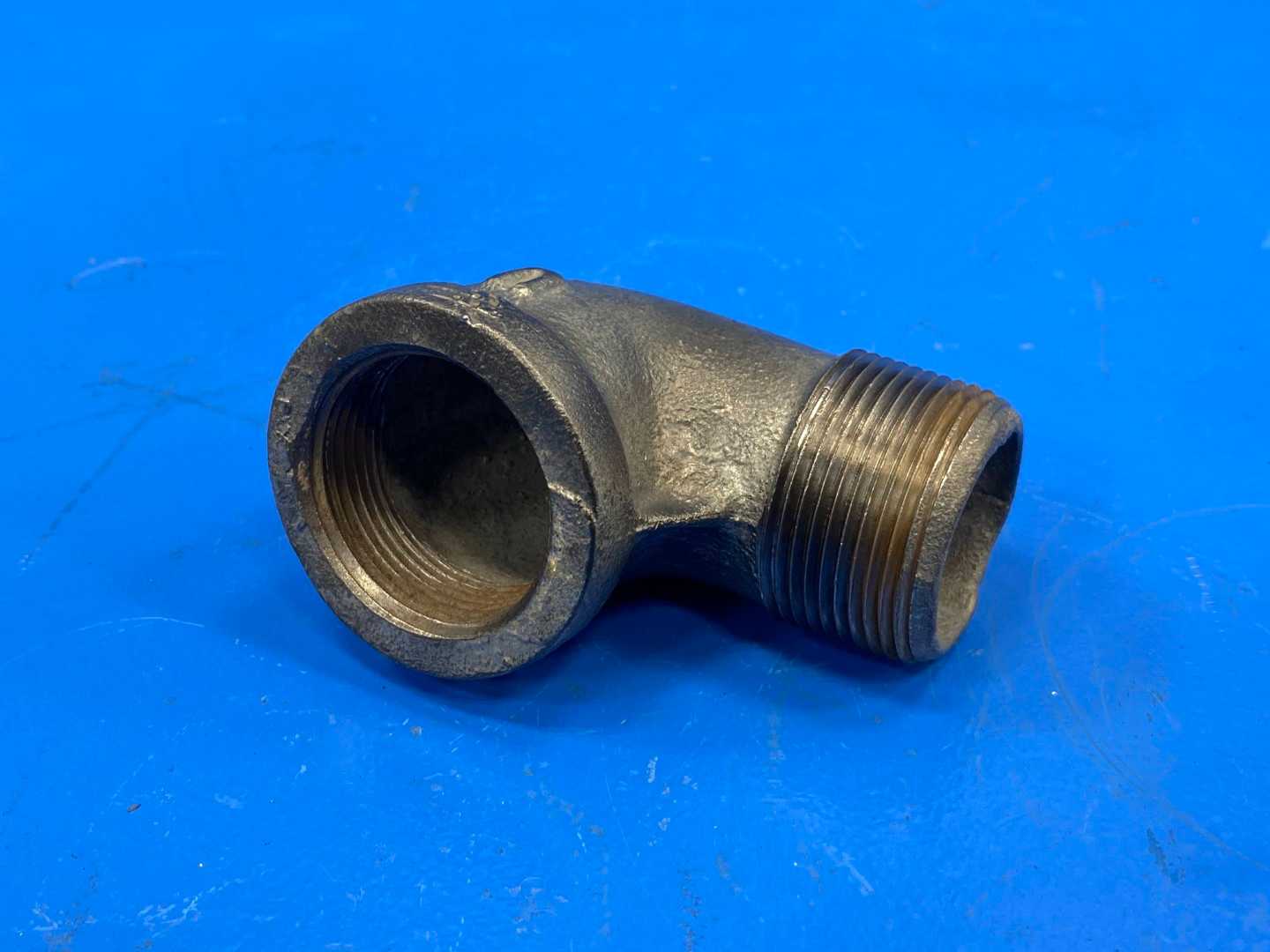 1-1/4" 90° 150 lb. Galvanized Malleable Iron Street Pipe Elbow (66534)