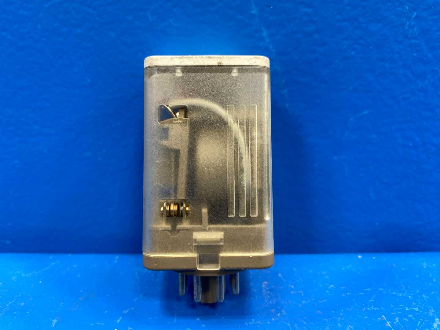 Allen Bradley 700- HA32A1 700-HA General Purpose Tube Relay 120V serC