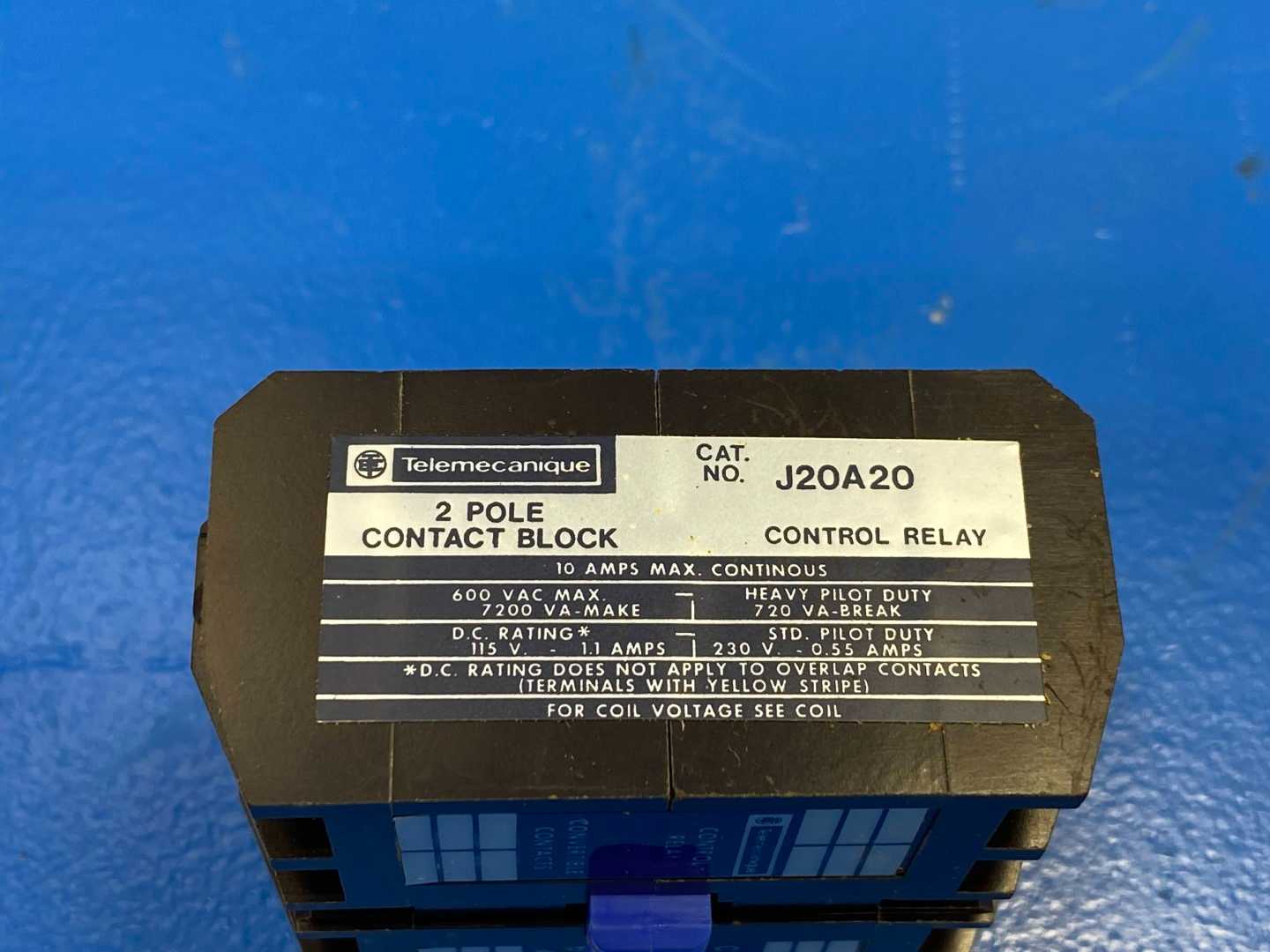 Telemecanique J20A20  2 Pole Contact Block 