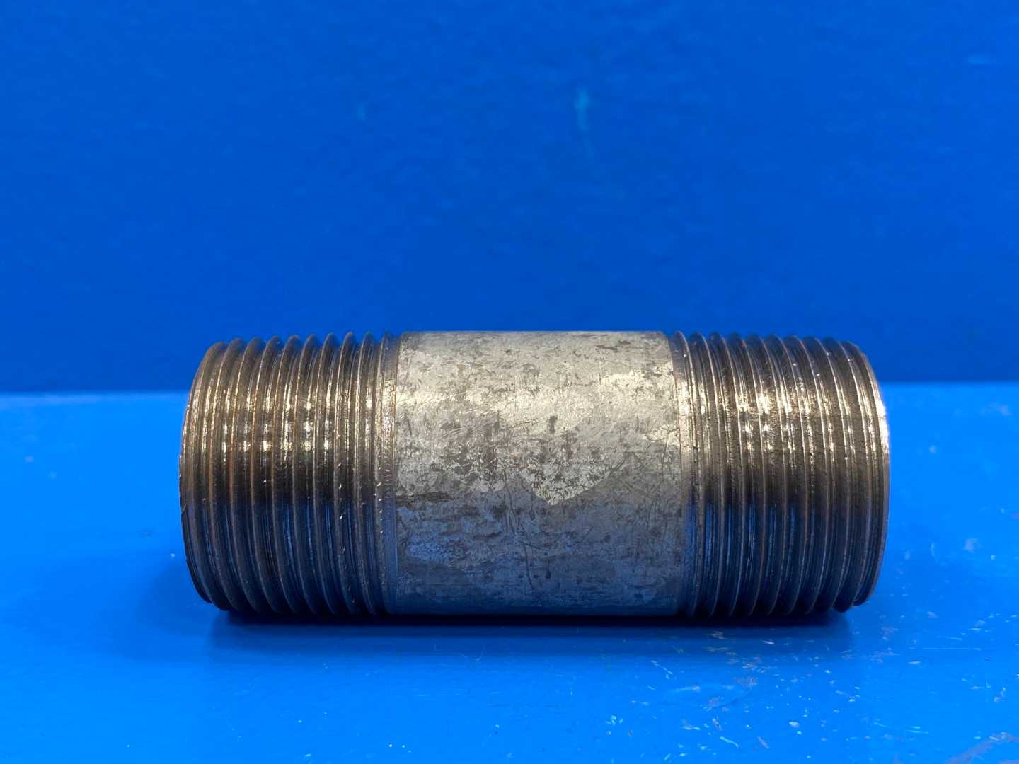1" x 3" Schedule 40 Plain Steel Welded Pipe Nipple (66753)