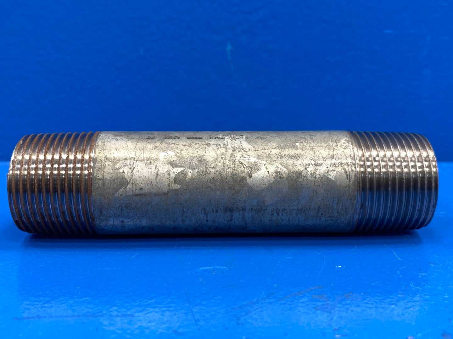 1" x 5" Schedule 40 Galvanized Steel Welded Pipe Nipple (66757)