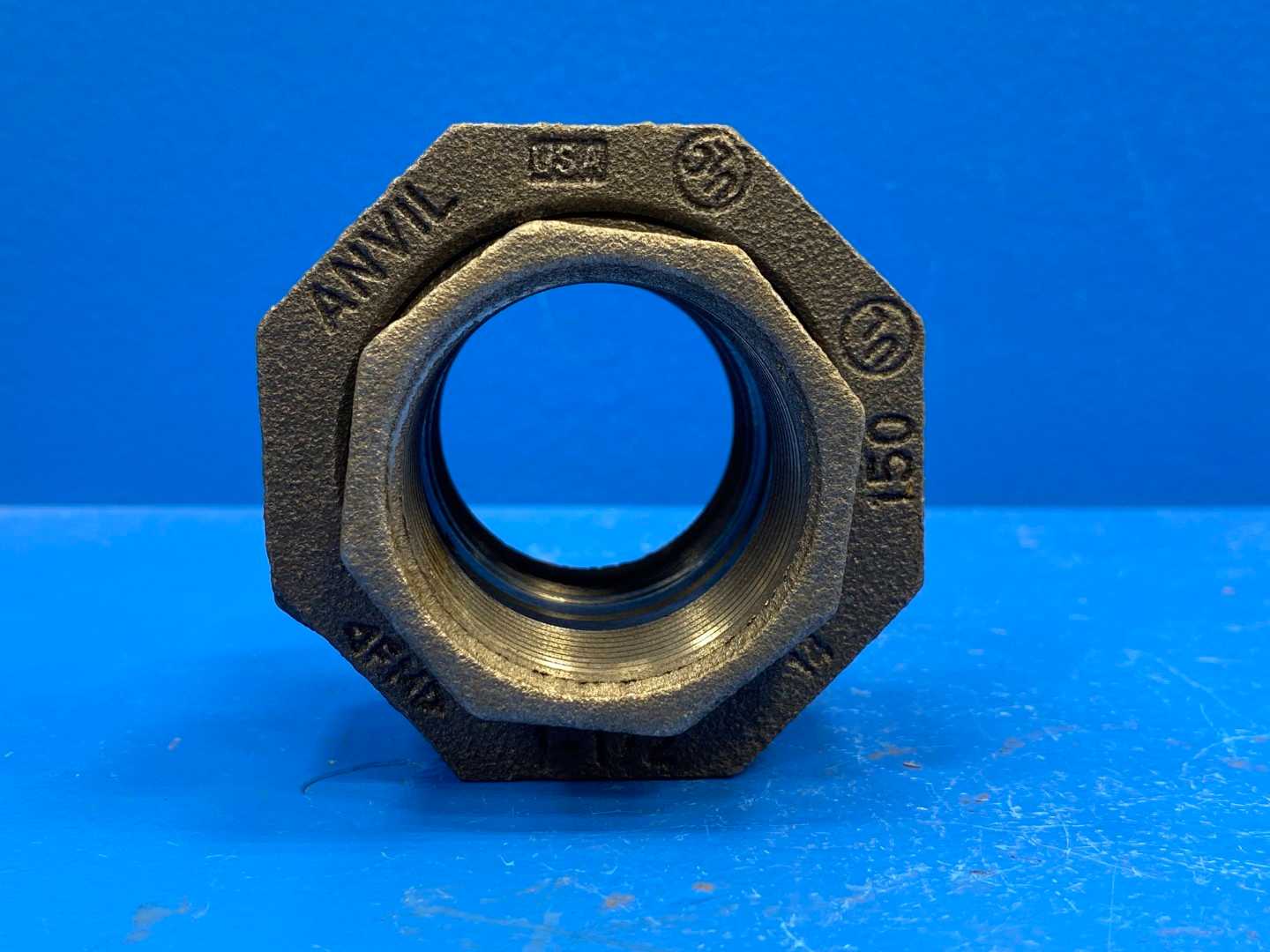 1-1/2" Class 150 Sch 40 Black Malleable Iron Ground Joint Pipe Union (66347)