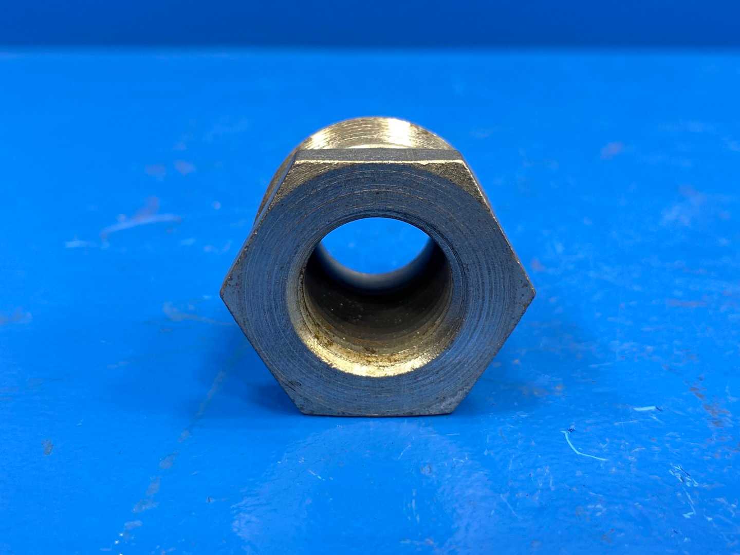 1" M-NPT x 1/2" F-NPT 150 lb. Galvanized Malleable Iron Hex Bushing (466592)