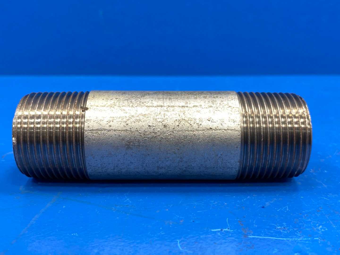 1" x 4" Schedule 40 Galvanized Steel Welded Pipe Nipple (66755)