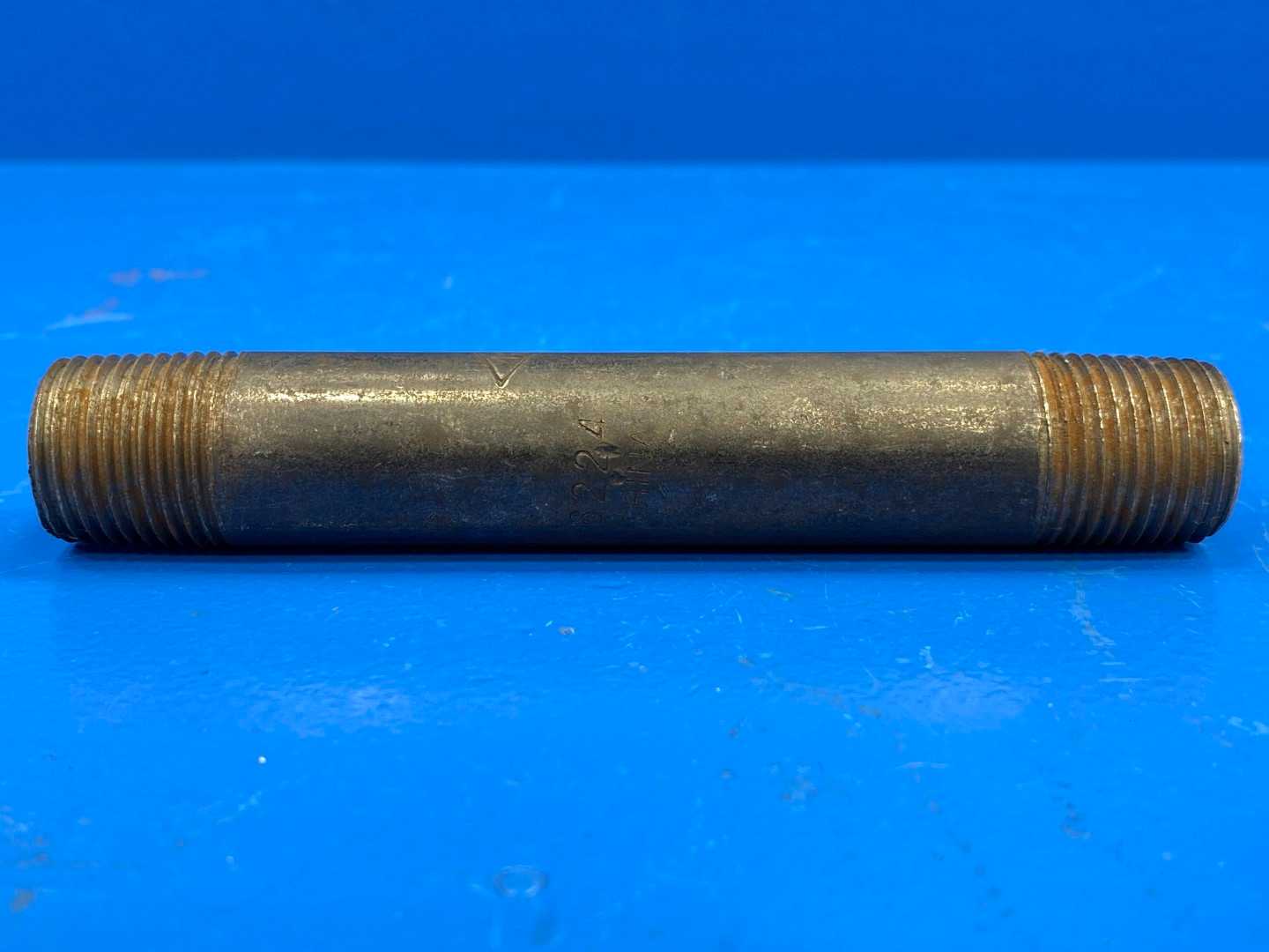 1/2" x 5" Schedule 40 Black Steel Welded Pipe Nipple (Made in USA) (4666438)