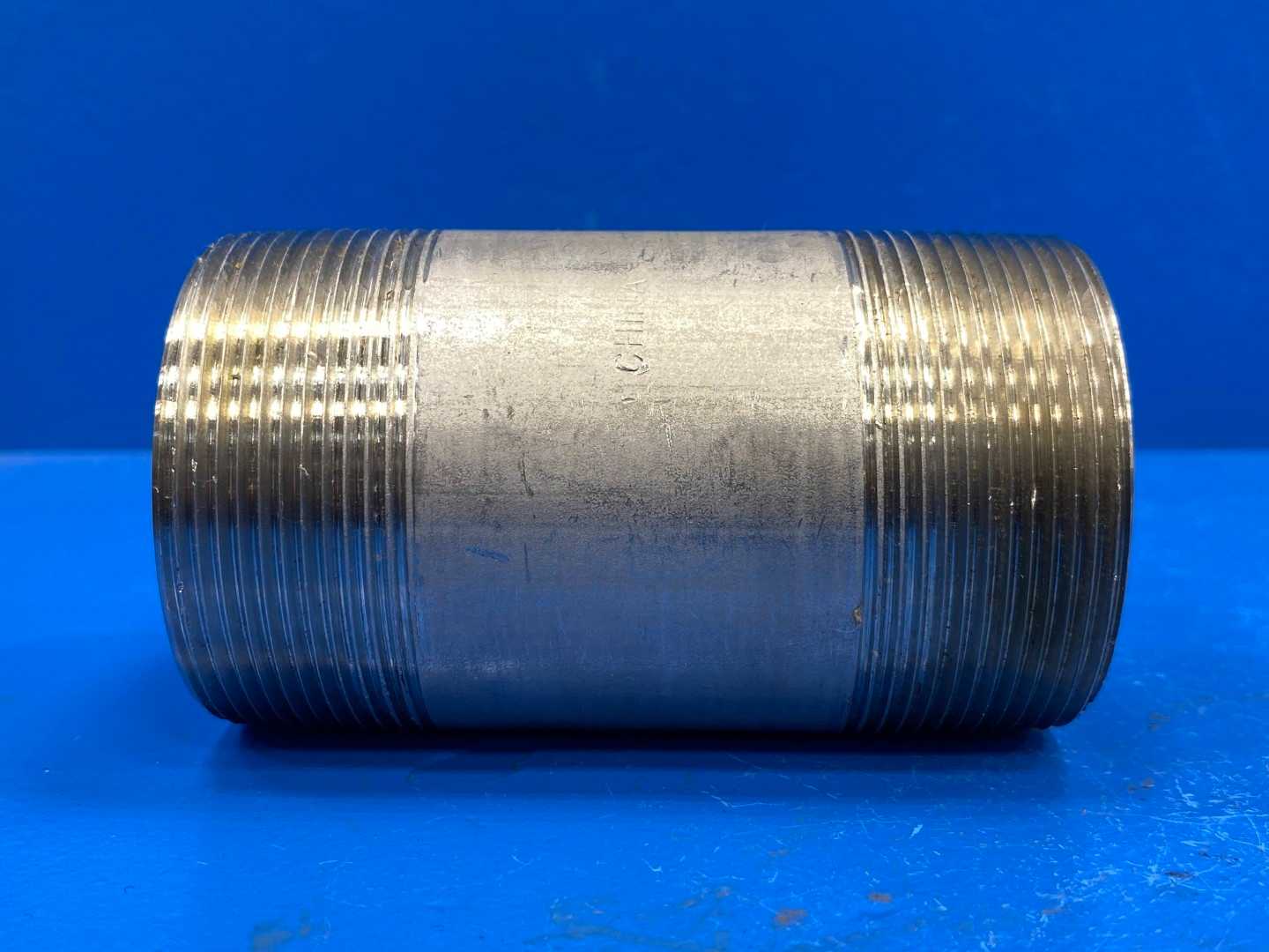 2" x 4" Schedule 40 304 Stainless Steel Welded Pipe Nipple (0464373)