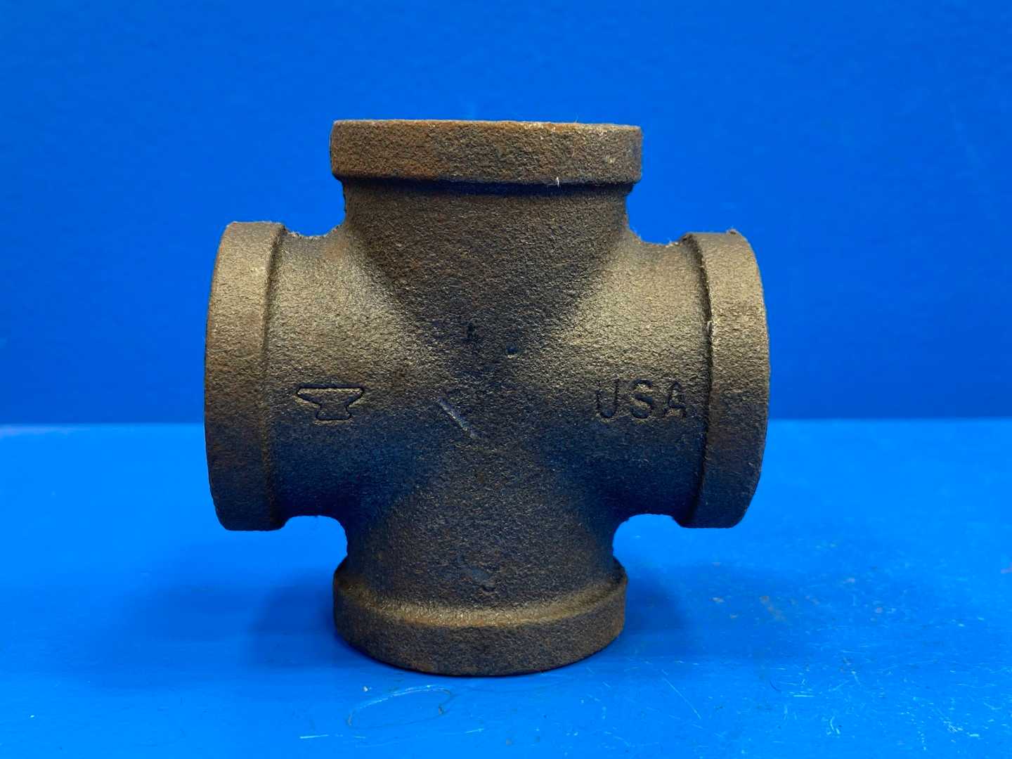 1" NPSC 150 lb. Black Malleable Iron Pipe Cross (Domestic) (66970)