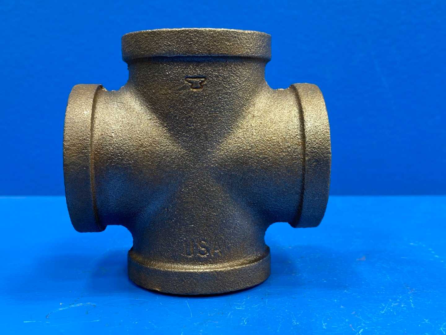 1-1/4" NPSC 150 lb. Black Malleable Iron Pipe Cross (Domestic) (66971)
