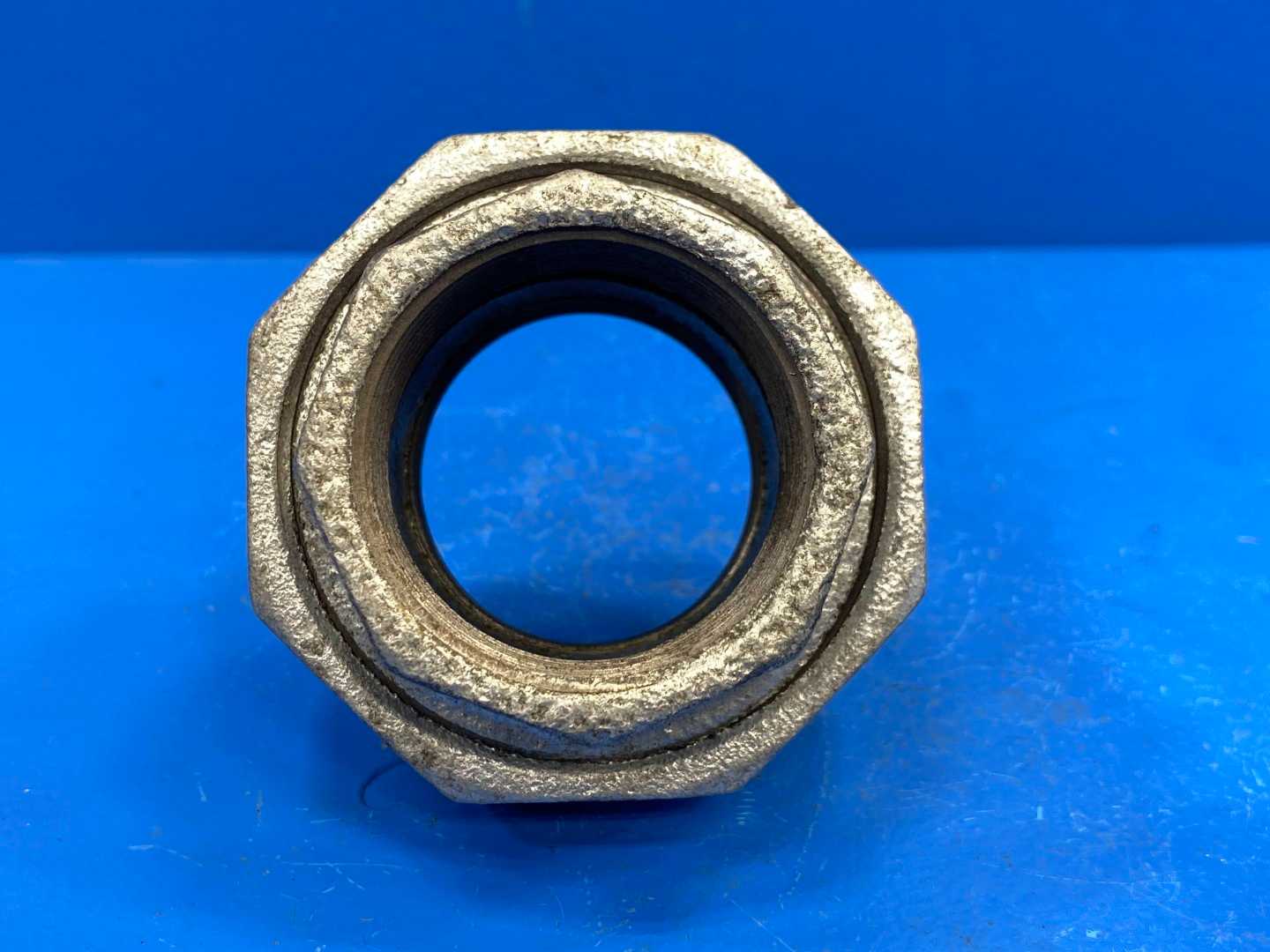 1-1/4" 150 lb. Galvanized Malleable Iron (Brass to Iron Seat) Pipe Union (466646