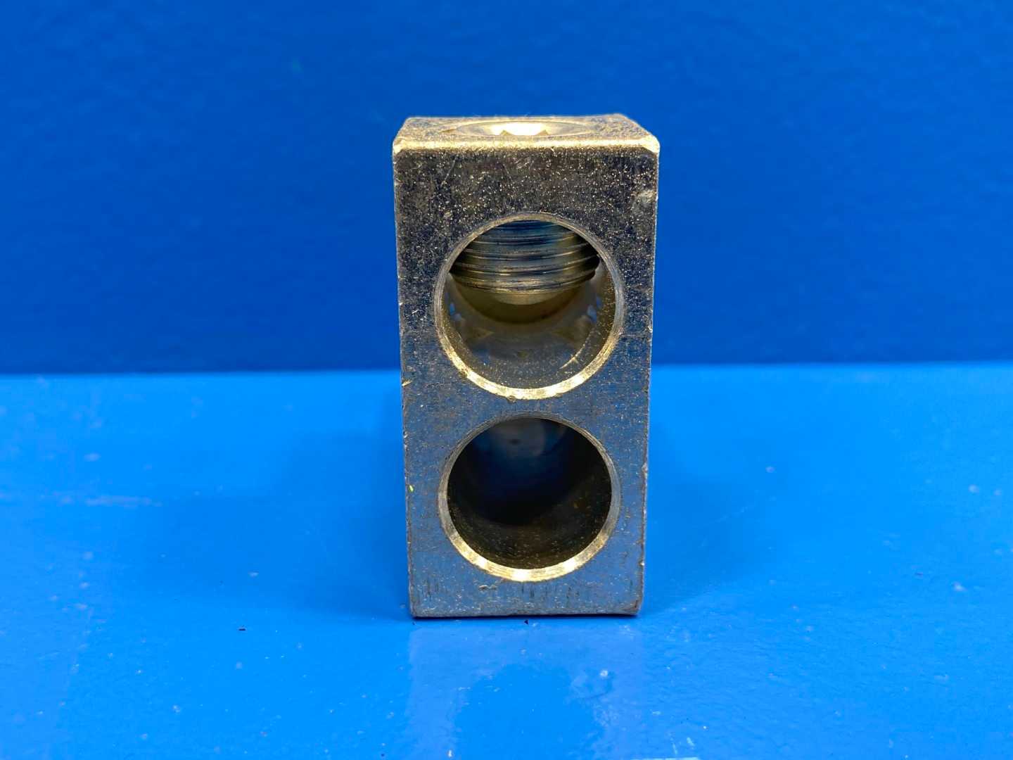 Burndy Mechanical lug