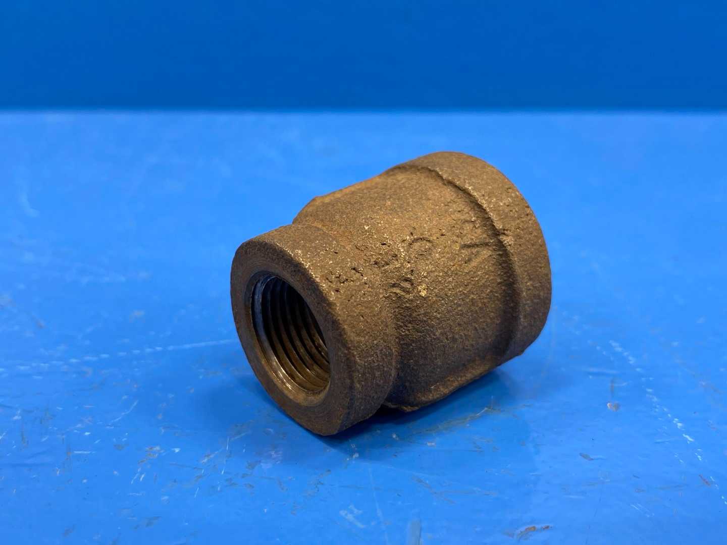 1/2" x 3/8"150 Sch 40 Black Mal Iron Reducer Coupling (Made in USA) (66253)