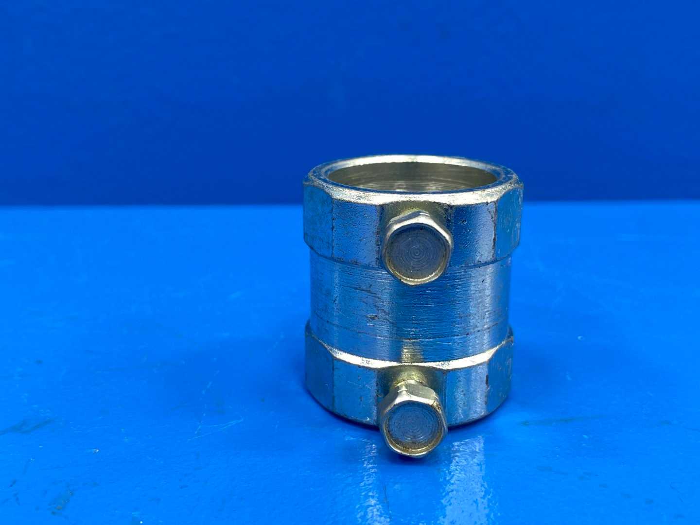 RACO Set Screw Coupling: Steel, 3/4 in Trade Size, 1 1/2 in (52AV49) (Grainger)