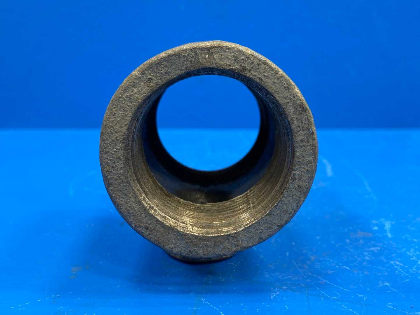 1-1/4" x 1-1/4" x 3/8" NPSC 150 lb Galv Mal Iron Reducing Pipe Tee (Dom) (66907)