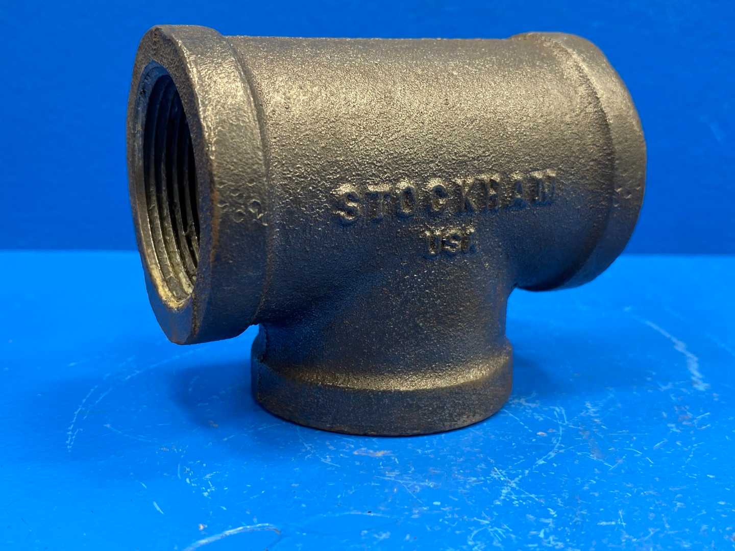 1-1/4" F-NPT 150 lb Black Malleable Iron Pipe Tee (466316)