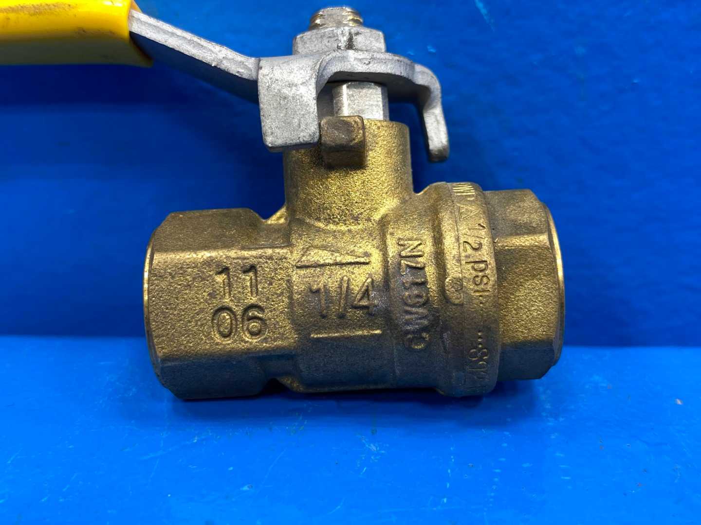 1/4" BSPP female X female Brass Lever Full Port Ball Valve (4212640)