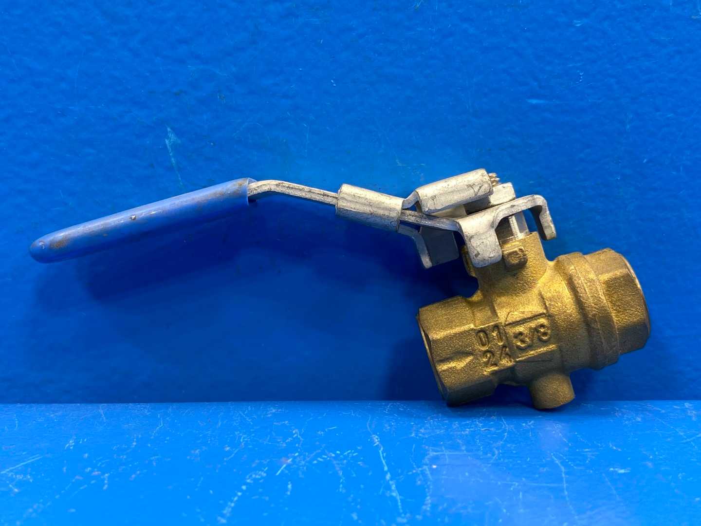 3/8" F-NPTxF-NPT Vented Exhaust w/ Lockable Handle Rub s93 Ball Valve (0427042)