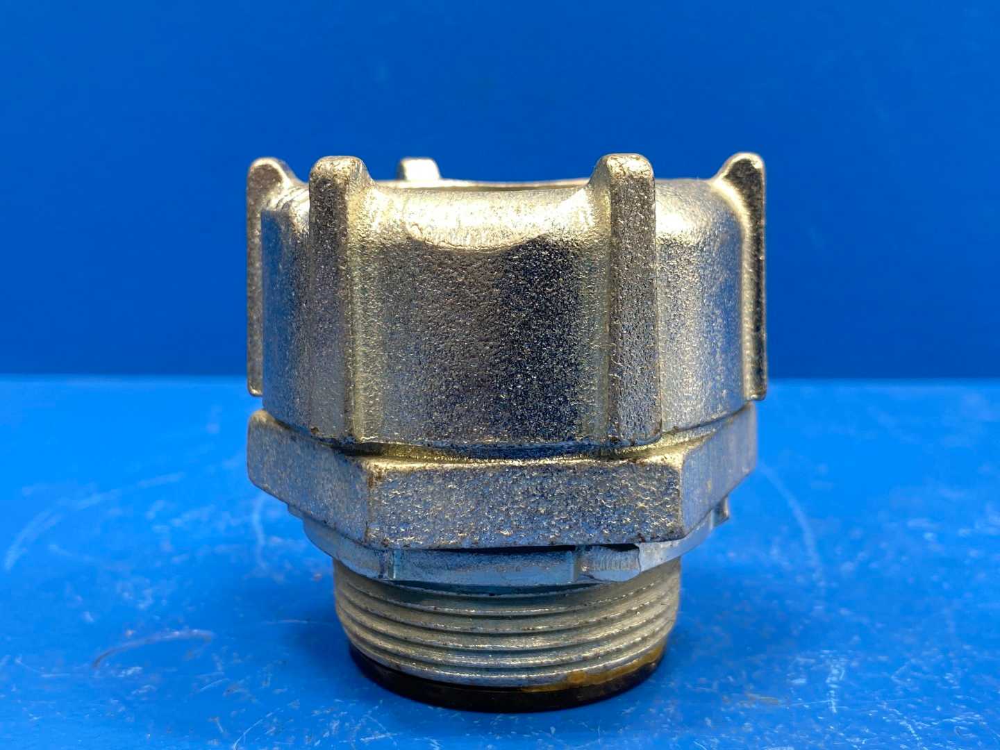 1-1/2 Conduit Connector Liquid Tight Steel (54058755) (MSCDirect)