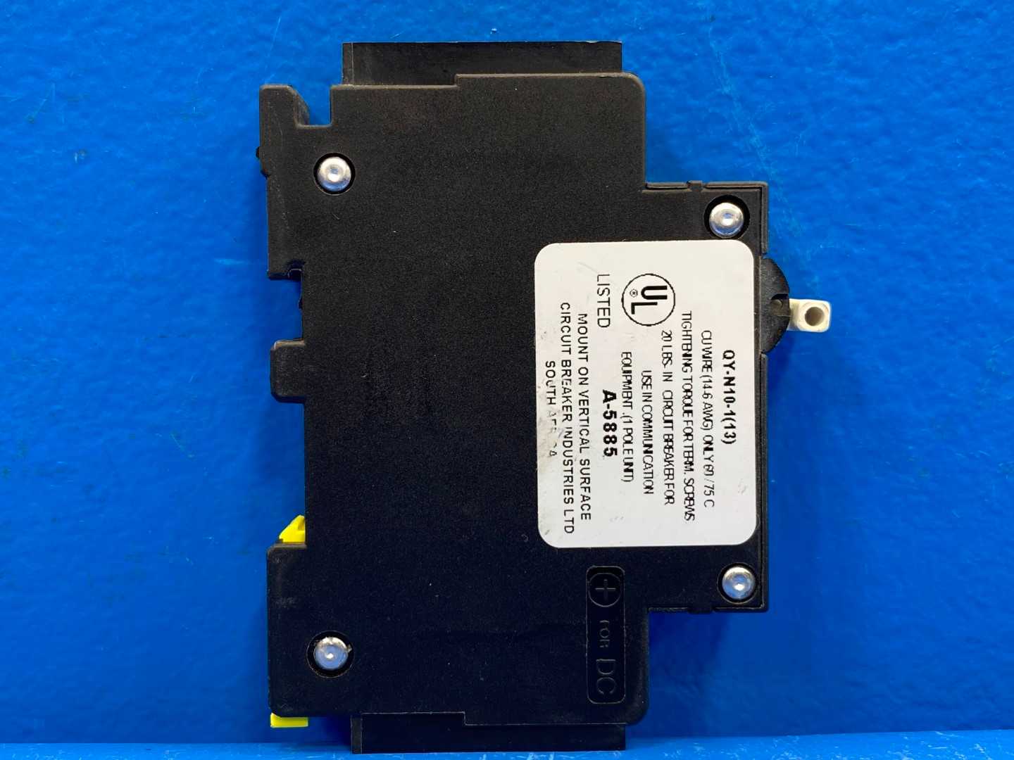 CBI QY-N10-1(13) 5A 1 Pole Circuit Breaker