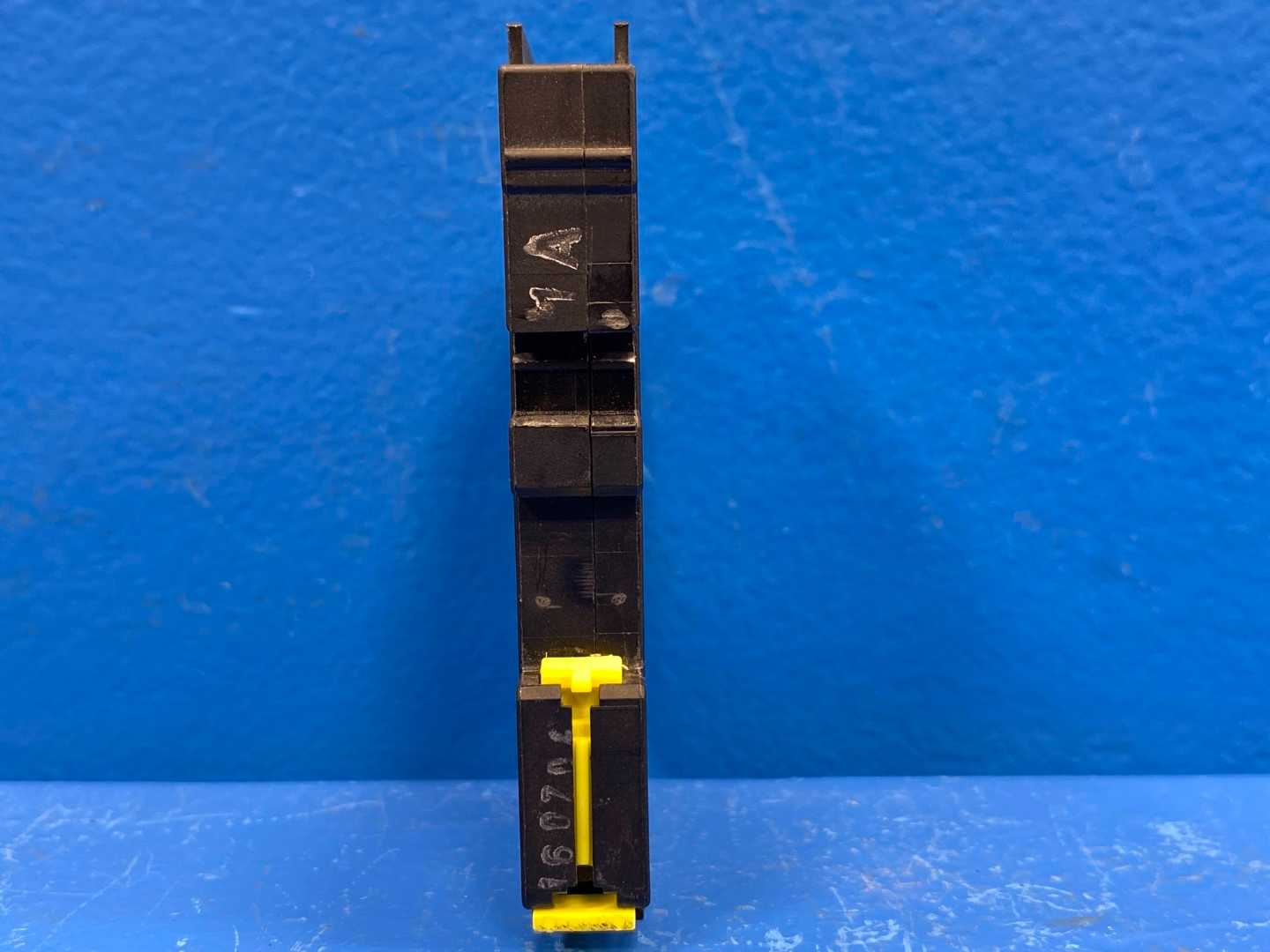 CBI QY-N10-1(13) 1A 1 Pole Circuit Breaker