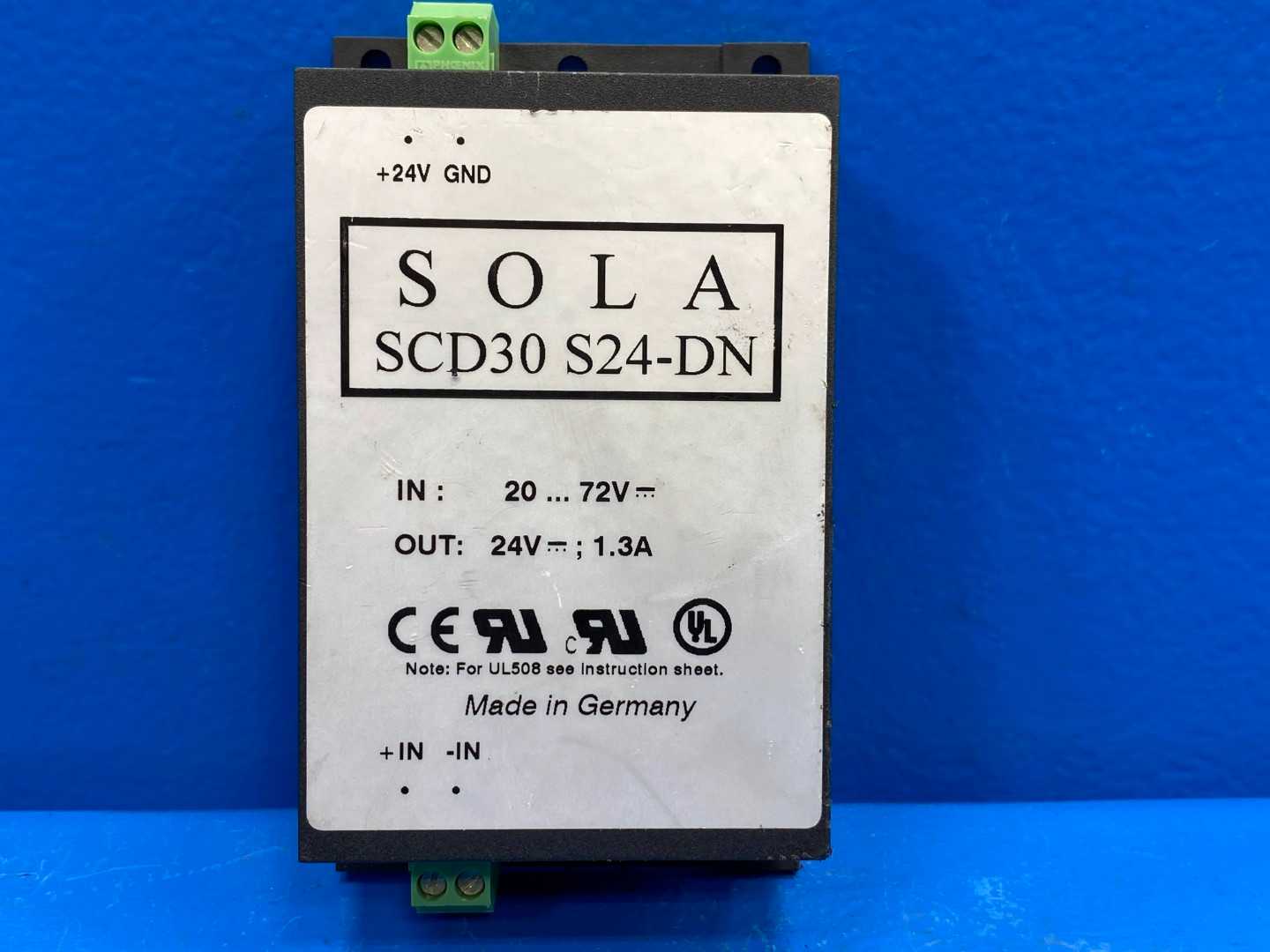 SOLA Industrial Converter SCD30 S24-DN Rail/Chassis 20-72V