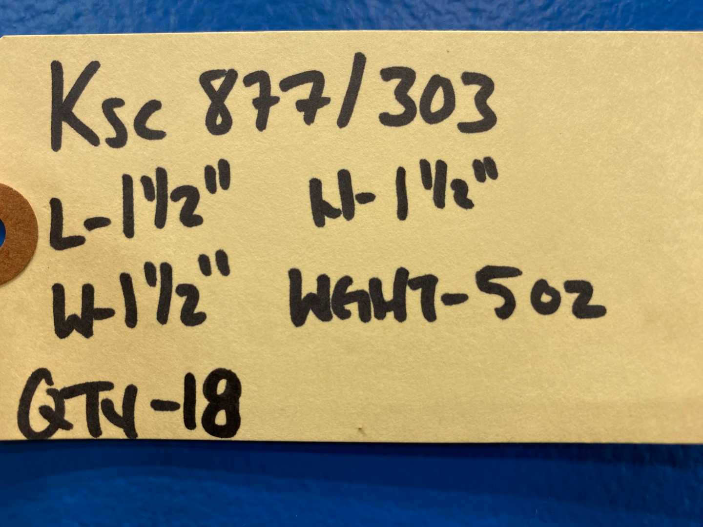 1-1/2" Nonmetallic Sheath Cable Connector 16D442 - 2 screw 