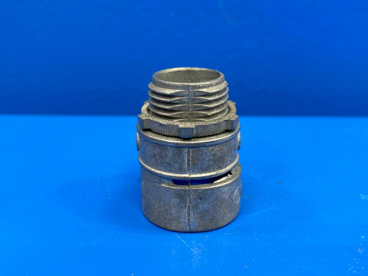 1/2" Zinc Flex Straight Squeeze Connector