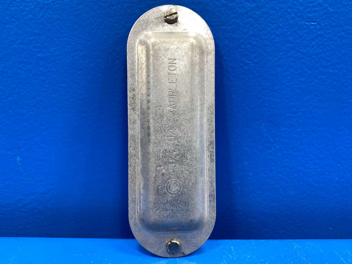 Appleton 1-1/4" - 1-1/2" Conduit Body Cover