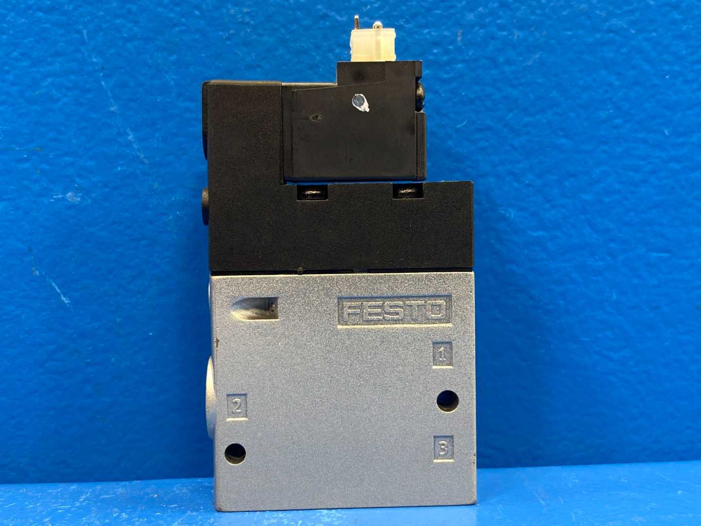 FESTO 161341 Magnetventil (Air) Solenoid Valve CPE18-M1H-3GL-1/4