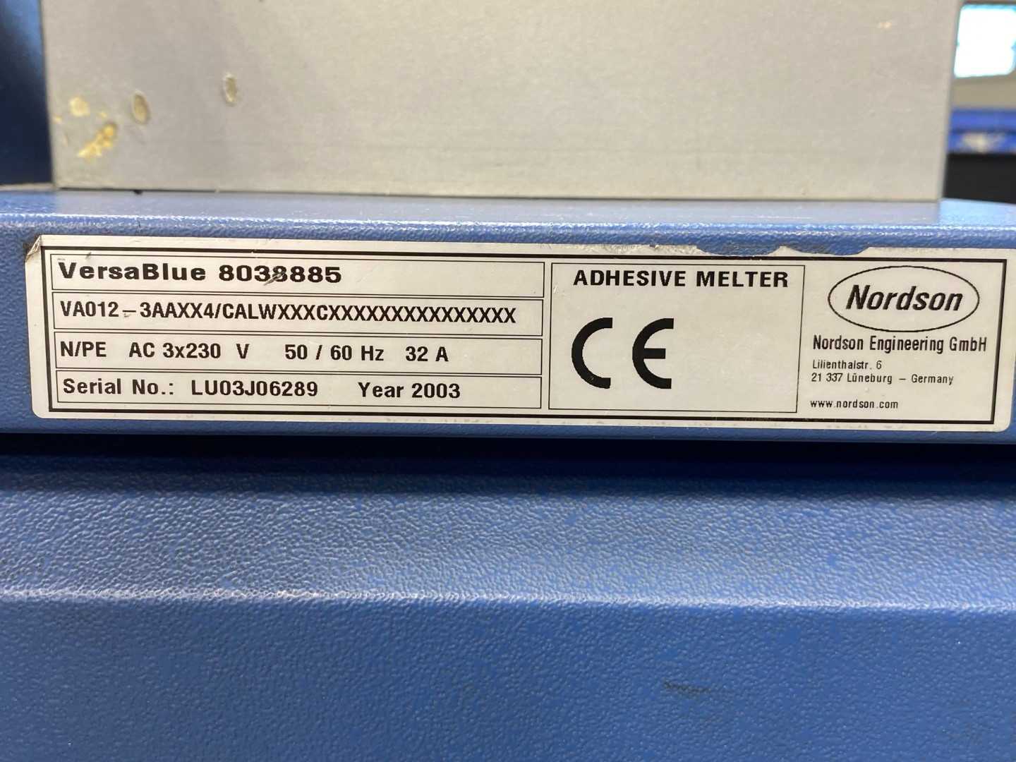 Nordson VersaBlue 12 Adhesive Melter - Model 8038885 - High-Efficiency Industrial Glue System (Missing Cover Lid)