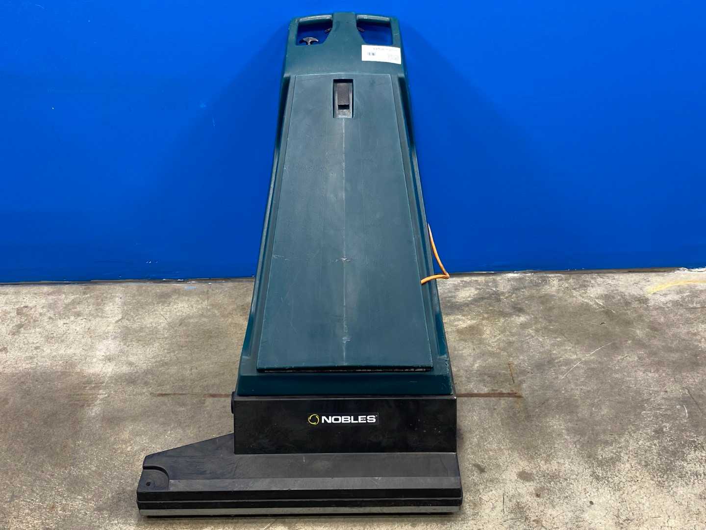 Nobles Magna Twin 3000  Vacuum Model 608577