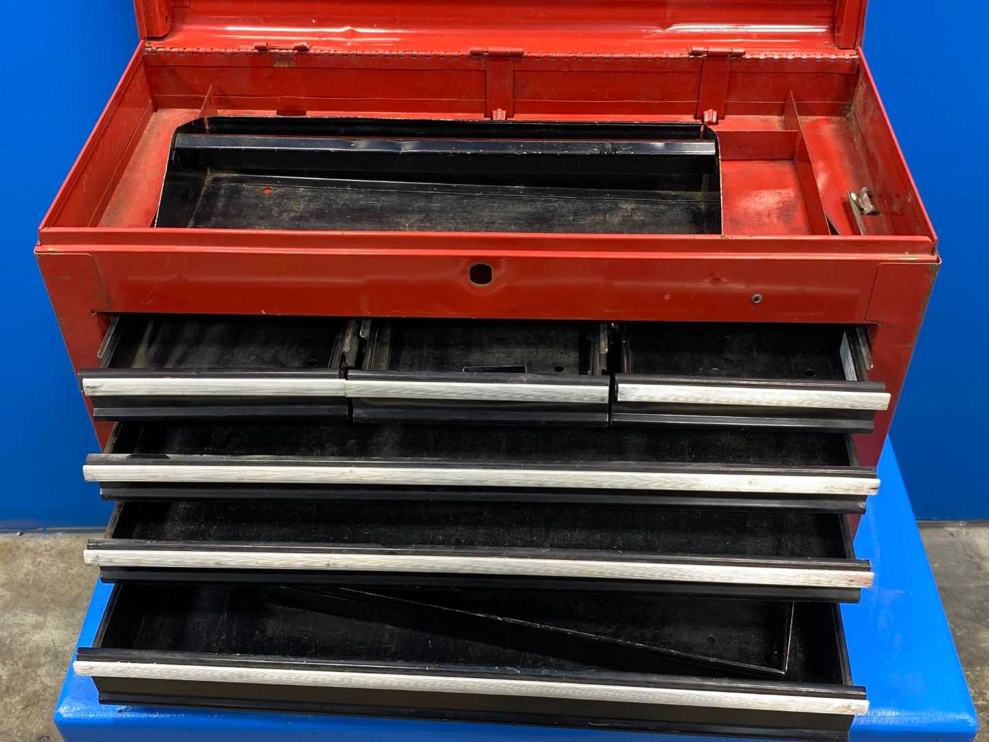 Large Red Mechanics Toolbox