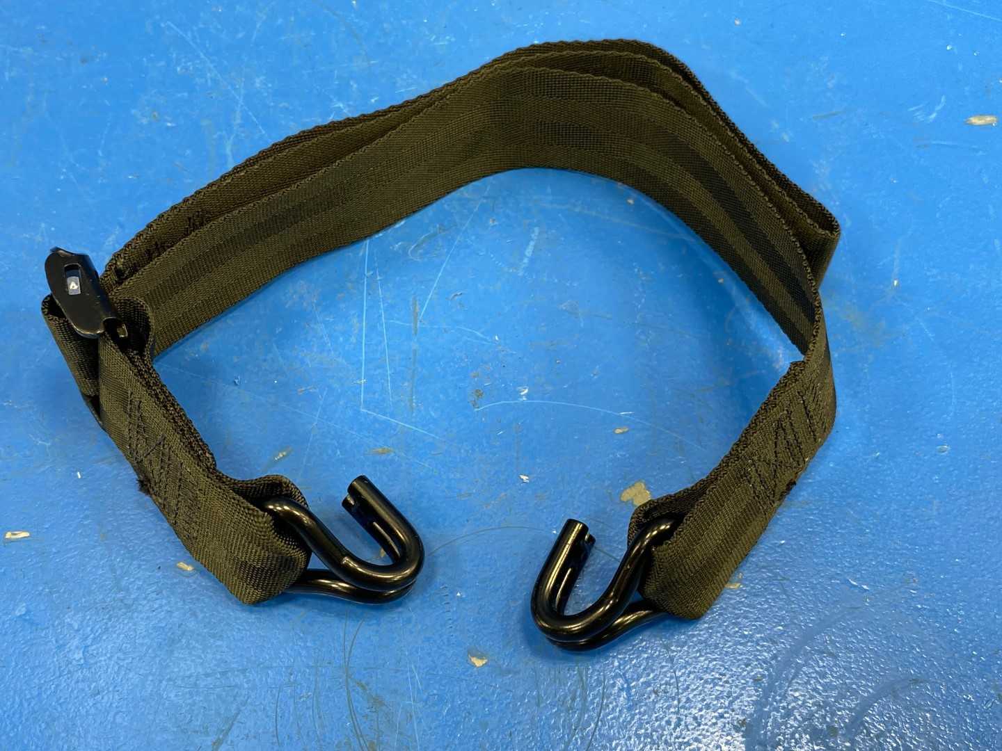 Dark green  Straps