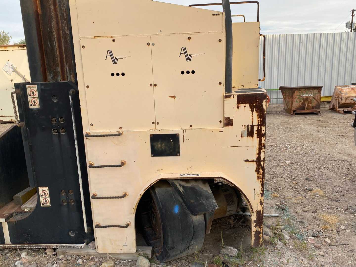 18 Ton Electric Quick Die Handling Forklift - Model 99417 MDHR-DD - Industrial Heavy-Lift Solution