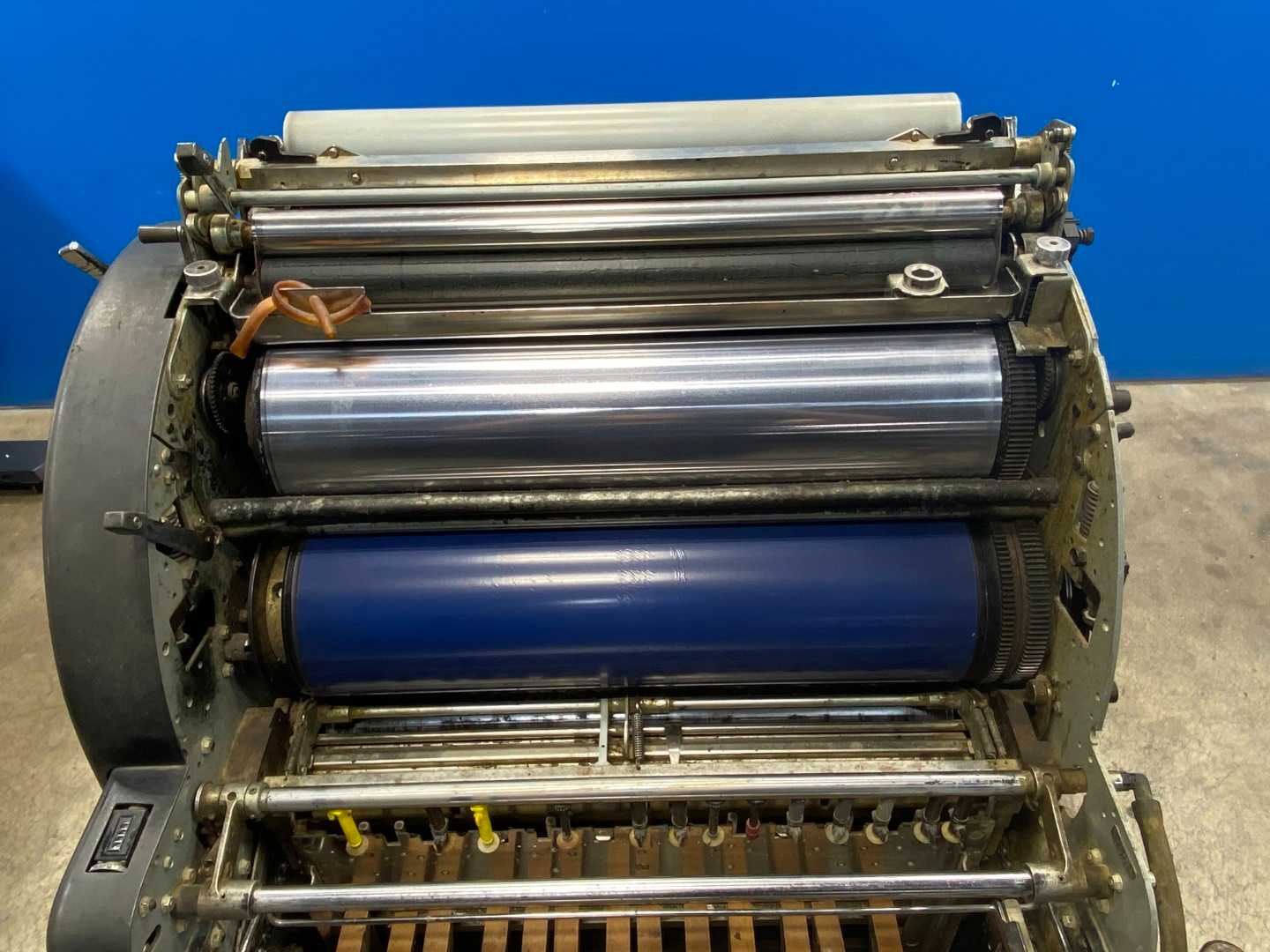 Abdick 385 Offset Printing Press 