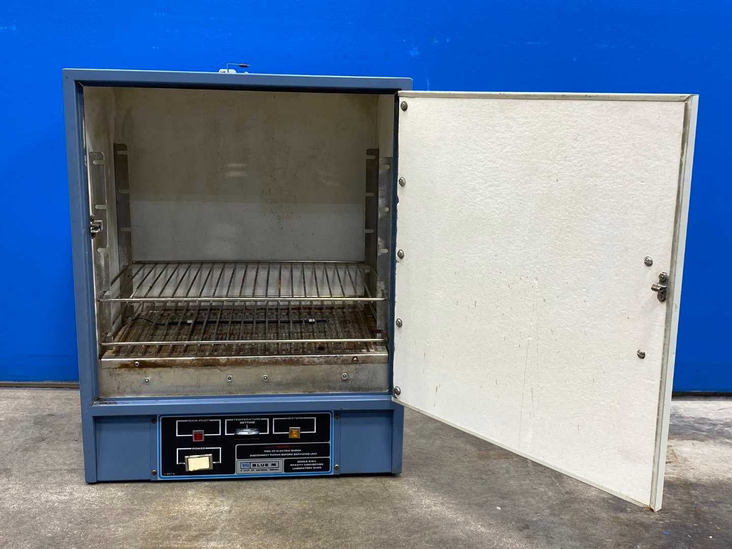 Blue M Gravity SW-17TA-1 single Wall  convection lab oven 12"x16"15" Inner Dims