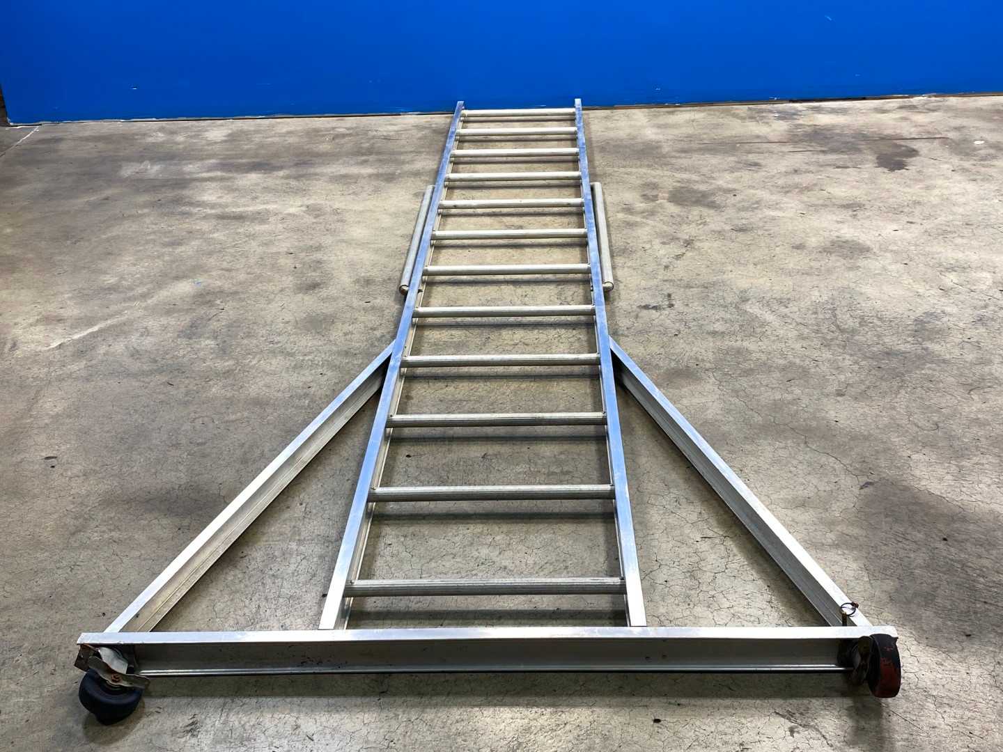 60Lx171Wx150H Louisville Scaffold Ladder and Scaffold Board 171Lx32Wx5H