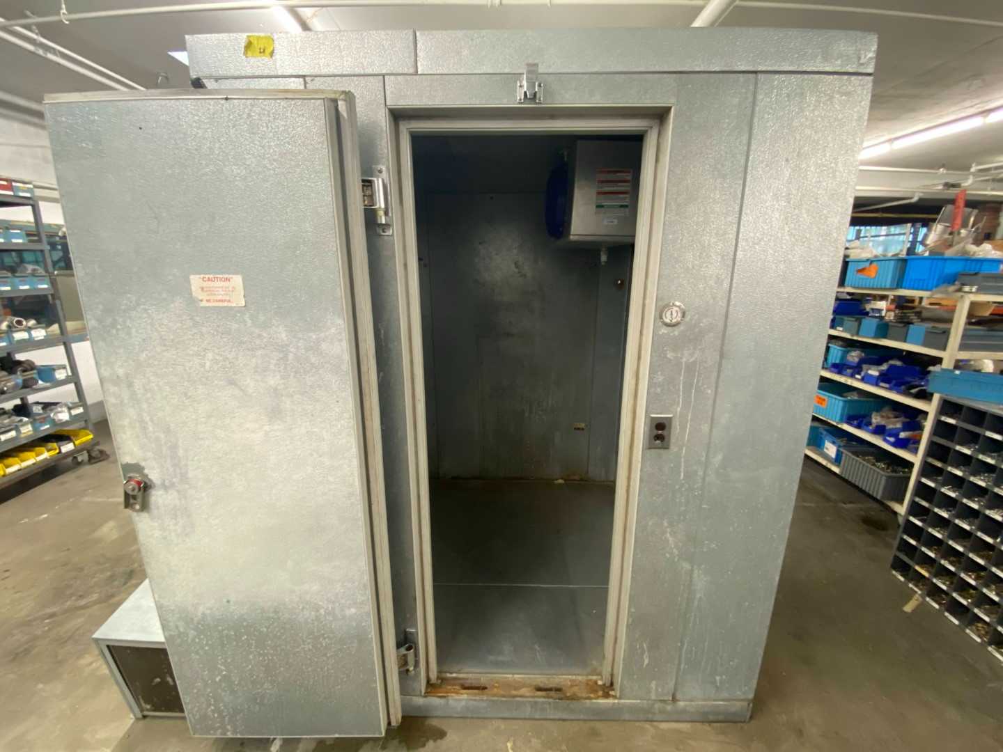 Kolpak Walk-In Cooler - 72" x 72" x 90" - Commercial Refrigeration for Food & Beverage Storage